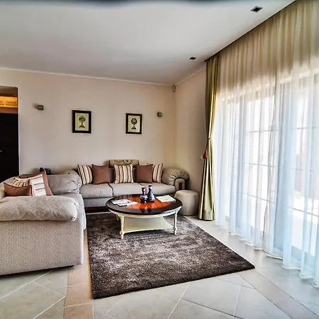 Üdülőközpont Thracian Cliffs Golf & Kavarna