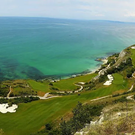 Semesteranläggning (resort) Thracian Cliffs Golf &