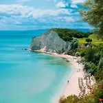 Complex Thracian Cliffs Golf &