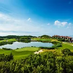 Complex Thracian Cliffs Golf &