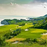 Complex Thracian Cliffs Golf & Cavarna