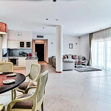 ثراسيا كليفس غولف&بيتش ريزورت 5* كافارنا