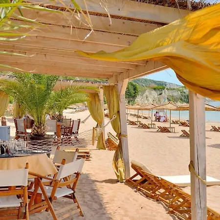 трейшън клифс голф 5* Каварна
