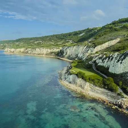 Üdülőközpont Thracian Cliffs Golf & Kavarna