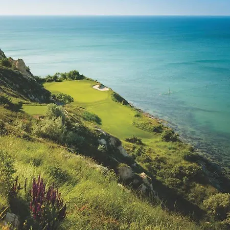 Üdülőközpont Thracian Cliffs Golf & 5*