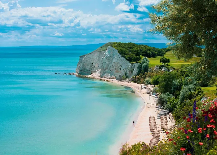 منتجع ثراسيا كليفس غولف&بيتش ريزورت